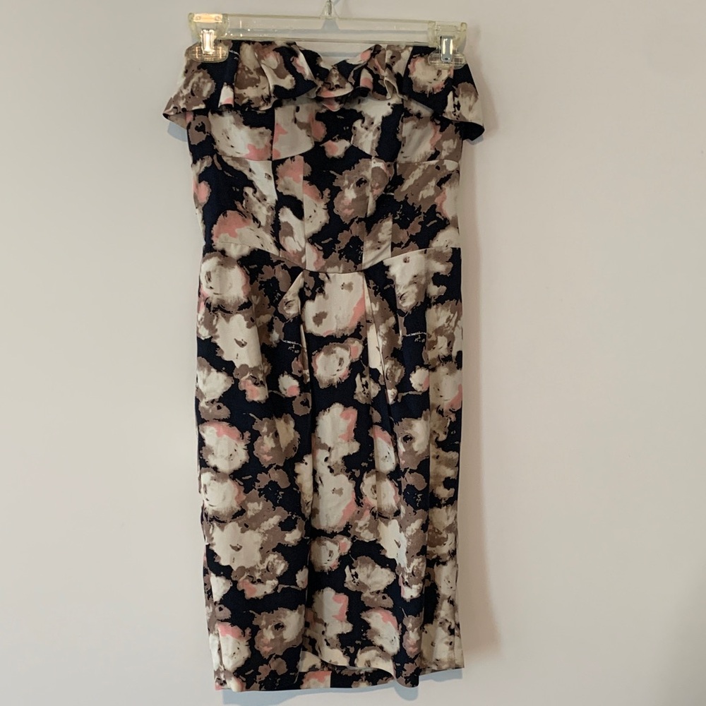 McGinn ( Anthropologie)size 4 strapless Floral Ruffle Strapless Dress nwot